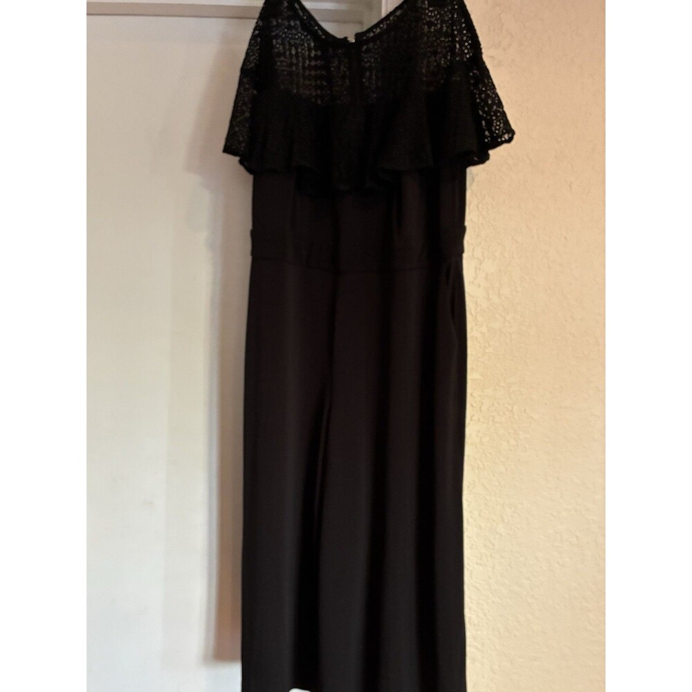 Lane Bryant Women’s Black Jumpsuit Size 16p.  Short Sleeves Wide Legs